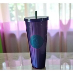 Starbucks Purple Lilac Iridescent Cold Cup Beverage‎ Tumbler 24 oz Lid Straw
